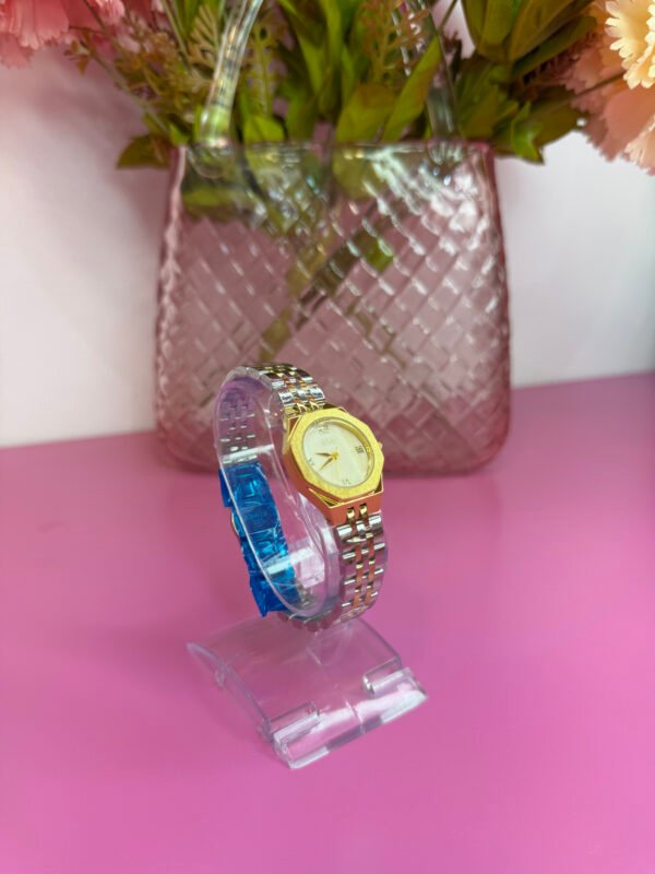 Montre ieke 7